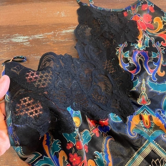 Vintage Golden Label Victoria's Secret CAMISOLE SET Robe and Camisole Sz Large - Picture 9 of 12